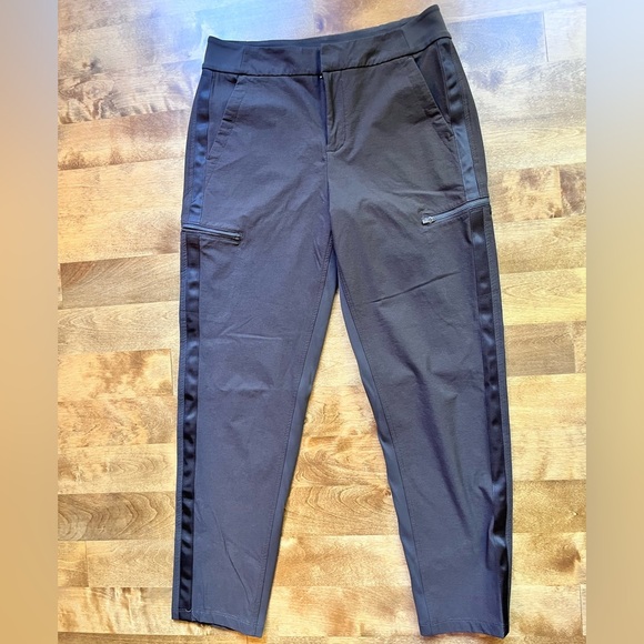 Athleta Wander Hybrid Straight Leg - Picture 4 of 9